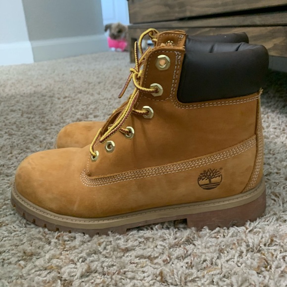 TIMBERLANDS - Picture 1 of 3